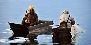 Vissers op het meer (San Marcos La Laguna, Guatemala)